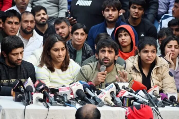 WRESTLERS PROTEST