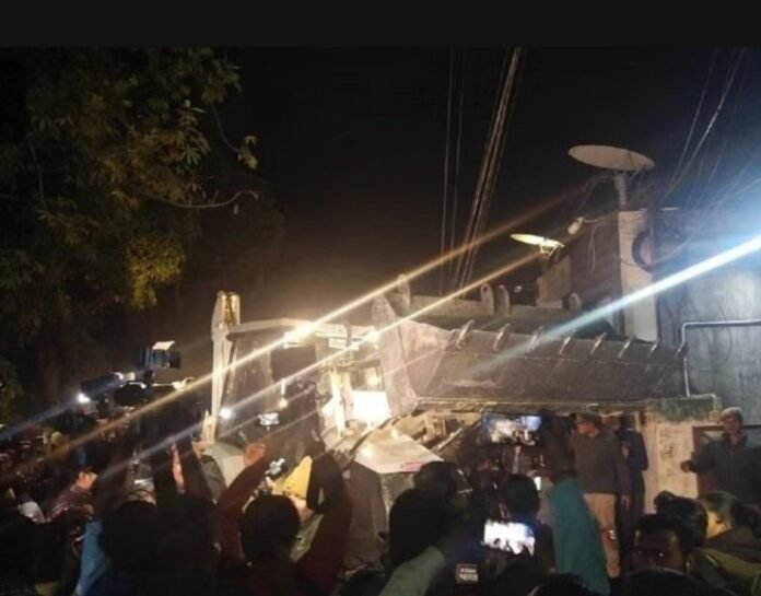 lko-bldg-collapse