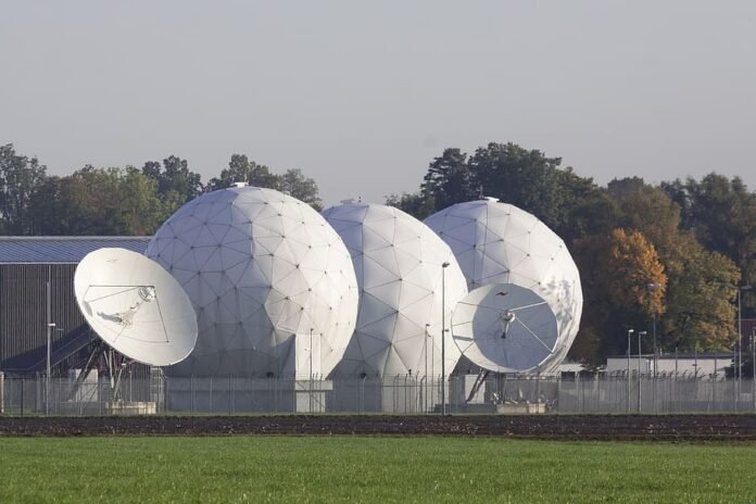 radar-wireless-technology-signals-message-transmission